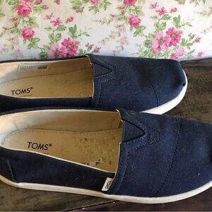 Bundle of shoes, sneakers, sandals, girls,